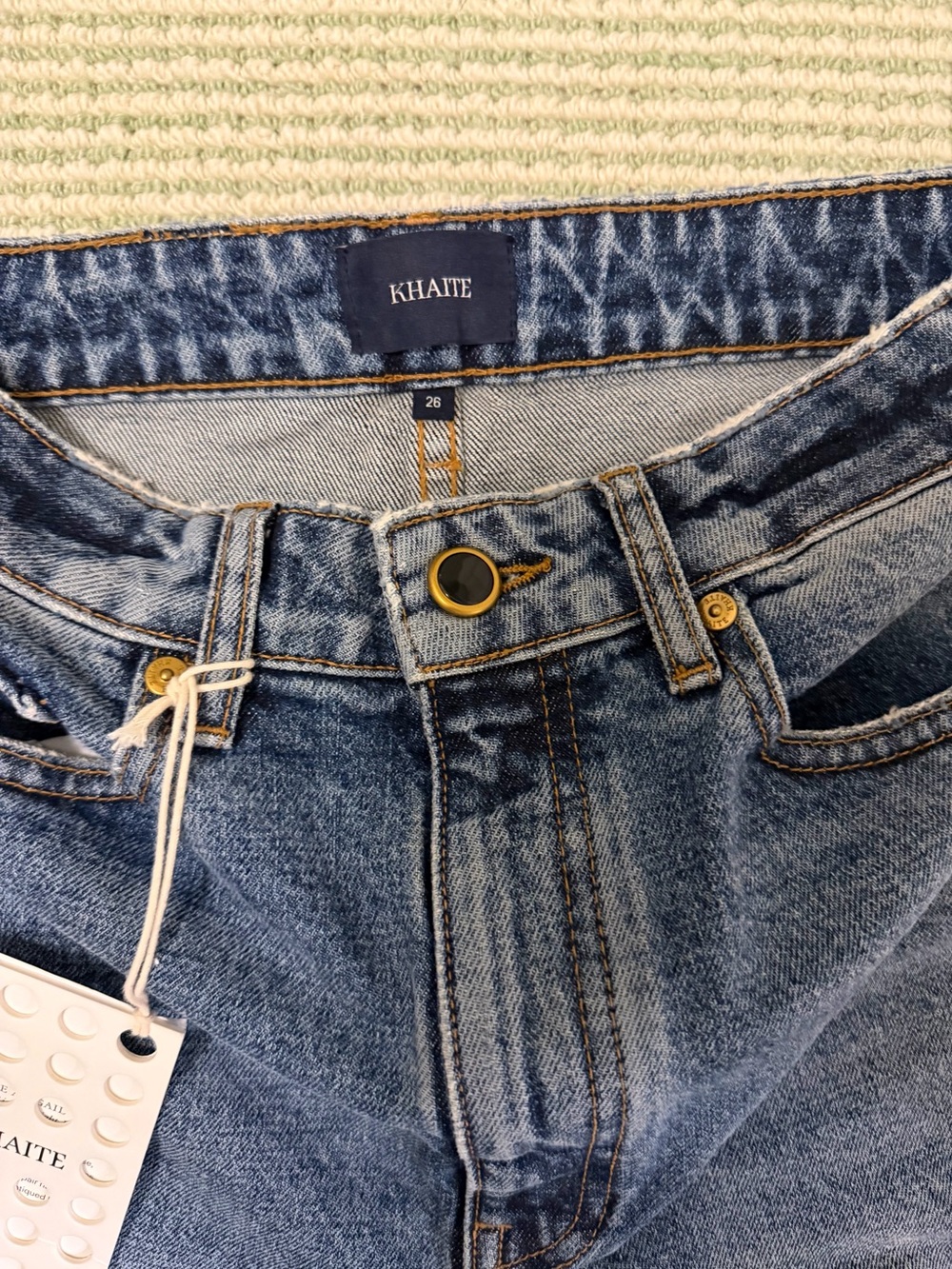 KHAITE Light Blue High-Rise Cropped Jeans - Picture 4 of 10